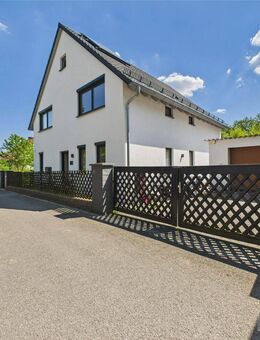 2017 erbaut! Modernes Einfamilienhaus mit Wohlfühlfaktor und Gartenidylle nahe Nürnberg - Wendelstein