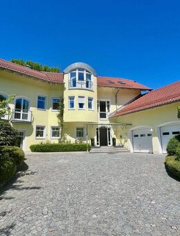 Viel Platz für Wohnen & Arbeiten! Familienvilla mit hochwertigster Ausstattung & Traumgarten / Ruhige Höhenlage Nähe Burghausen & A 94 - Marktl
