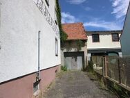 Ein-/Zweifamilienhaus mit Ausbaureserve, Garage u. Nebengebäude - Mühlendorf - Stegaurach