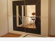 Eleganter Kleiderschrank - Celle