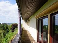 Renovierte großzügige, helle 3 Z- Wohnung mit EBK- vom Balkon haben Sie einen herrlichen Fernblick - Castell