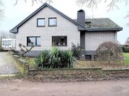 Vollunterkellerter Satteldachbungalow mit Garage - Goch