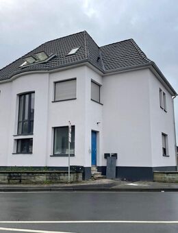 Helle Erdgeschosswohnung - 3 Zimmer, 98 m², frisch saniert - Lippstadt