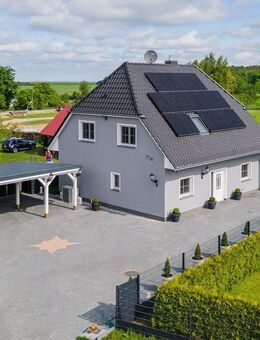 Modernes Einfamilienhaus Falkenberg - A+ Energieeffizienz, Luftwärmepumpe, Photovoltaik, Einbauküche - Falkenberg (Brandenburg)