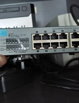 Switch HPE OfficeConnect 1410 Switch - Aachen