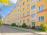 Aufgepasst - Hochwertig sanierte 3-Raum-Wohnung mit Süd-Balkon in saniertem Altbau-Mehrfamilienhaus - Coswig