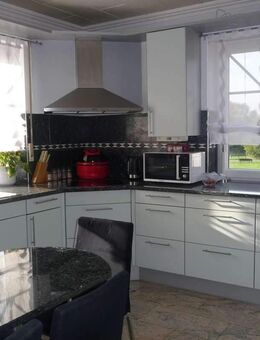 Schickes und großzügiges Einfamilienhaus mit Einliegerwohnung, moderne Einbauküche, komfortable Dopp - Sulzheim (Rheinland-Pfalz)