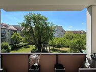 Sonnige 3-Zimmer-Wohnung mit Südbalkon - nur wenige Schritte zur S-Bahn in Unterschleißheim - Unterschleißheim