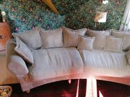 Großes neuwertiges Sofa, grau, Cordstoff - Büren