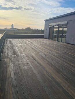 3 Nettokaltmieten frei bei Anmietung, Penthousewohnung mit 180 m² Dachterrasse in Moers zu vermieten - Moers
