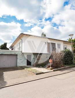 Geräumiges Familienhaus - Bungalow mit Einliegerwohnung und Doppelgarage in Föhren // Ortsrandlage - Föhren