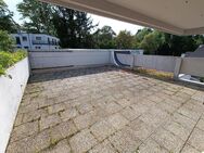 helle 1-Zimmer-Penthouse-Wohnung, 46m² Dachterrasse, voll möbiliert - Landshut