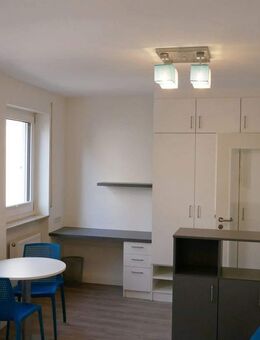 City / Innenstadt! Exklusives komplett möbliertes Apartment (3.OG) am Weinmarkt - Nürnberg
