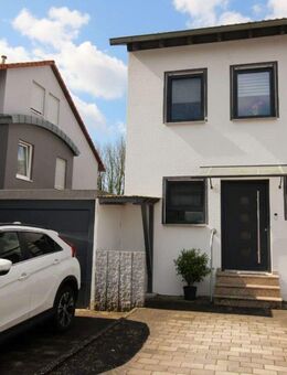 Sofort wohlfühlen: 4-Zi.-REH mit Garten, Klimaanlage, Sauna und Garage in Massenbachhausen - Massenbachhausen