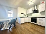 Hochwertig sanierte 4-Raum-Wohnung mit EBK, Balkon und Fahrstuhl - teilmöbliert - Ehrenfriedersdorf! - Ehrenfriedersdorf