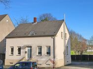 frei stehendes Wohnhaus mit großem Grundstück in Disteln - Herten
