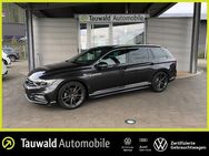 VW Passat Variant, 2.0 TSI Elegance R-Line, Jahr 2023 - Erlangen