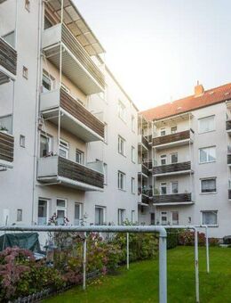 Modernisierte 2-Zimmer-Wohnung mit Terrasse und ebenerdiger Dusche! - Bremerhaven