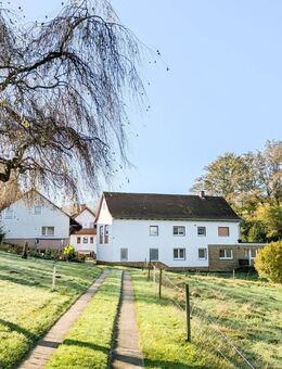 Es gibt sie noch-die einmalige Chance: Zweifamilienhaus mit Scheune & Wiese am Ortsrand in Naturnähe - Reichelsheim (Odenwald)