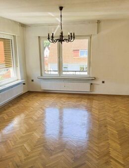 Helle 4-Zimmer-Eigentumswohnung mit zwei Balkonen & Gartenanteil – zentral in Marburg - Marburg