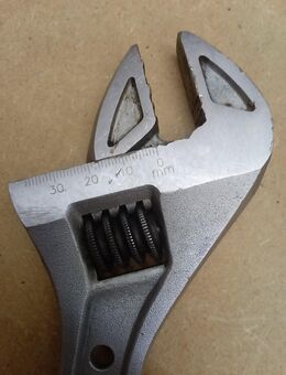 Rollgabelschlüssel gebraucht, Spannweite 30 mm - Leverkusen