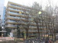 Helle, 2 Zimmer Wohnung mit großem Balkon im Erdgeschoß, SOFORT beziehbar - München