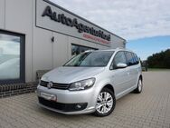 VW Touran, 1.6 l TDI Life, Jahr 2013 - Großenkneten