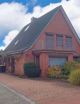 Gepflegtes Einfamilienhaus mit großer Garage in guter Wohnlage in Marne - Marne