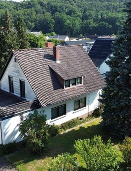 Otterberg: Freistehendes Zweifamilienhaus mit Garage und tollem Grundstück - Otterberg