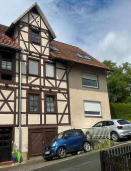 **Attraktive Rendite!** Vermietetes 4-Familienwohnhaus in guter Lage von Spangenberg-Elbersdorf - Spangenberg