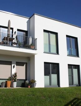 Moderne 4 Zimmer Mietwohnung in Waren (Müritz) - Waren (Müritz)