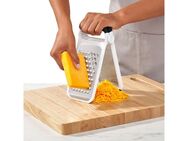 OXO Good Grips Küchenreibe, Edelstahl, geätzte Doppelreibe, Edelstahl, mittel, grob