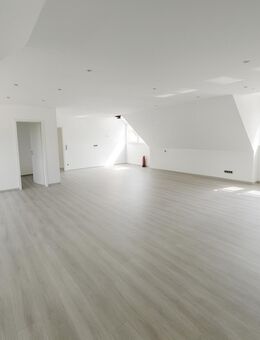moderne ETW in Top Lage | offner Wohn und Essbereich | Privaträume separiert - Erlangen