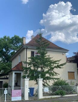 Ehemalige Unternehmervilla mit Park-ähnlichem Garten in Nürnberg-Eibach - Nürnberg