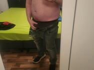 Suche noch. Daddy 44 sucht seine kleine, verspielte, süße Frau ab 18. Bin besuchbar - Dortmund Wickede