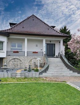 Großzügig, gemütlich, einzigartig - Charmantes Einfamilienhaus in Horn-Bad Meinberg *Provisionsfrei* - Horn-Bad Meinberg