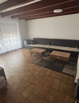 Geräumige 4-Zimmer-Wohnung zur Miete in Weinstadt - Weinstadt