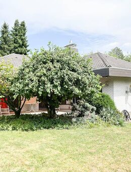 Freistehender Bungalow auf großem Grundstück - Käuferprov.-frei - Hofheim (Taunus)