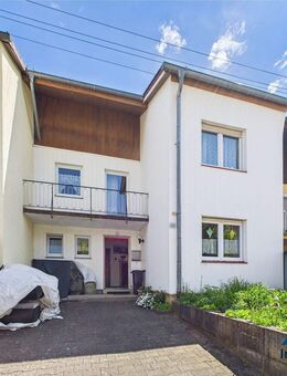 Gemütliches RMH mit 3 Balkonen, Garten, Aussicht und Potenzial im DG! Heizung 2015, Fenster 2013-15! - Göppingen