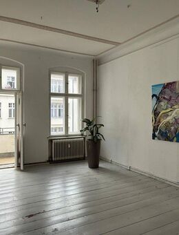 Bezugsfreie schöne Altbauwohnung in der Nähe des Schlosses Charlottenburg (provisionsfrei) - Berlin