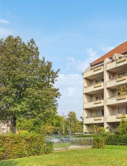 gepflegte DG-Wohnung mit Balkon - provisionsfrei - Köln