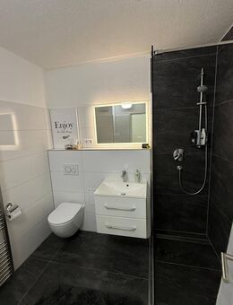 Frisch sanierte Obergeschosswohnung: 58m2 in Meersburg - Meersburg
