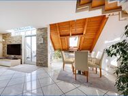 Herrliche und bezugsfreie 3,5 Zi.-Dachgeschoss-Maisonettewohnung mit Balkon und Tiefgarage! - Radolfzell (Bodensee)