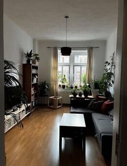 Perfekte Aufteilung auf 72 m² und 2 Zimmer + Badewanne + Dusche + Balkon - Dresden