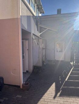 Charmante 2-Zimmer-Wohnung mit idyllischem Außenbereich in Lauenburg! - Lauenburg (Elbe)