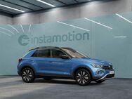 VW T-Roc, 2.0 TDI Move, Jahr 2023 - München