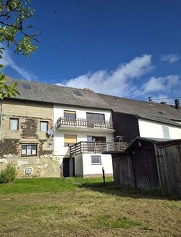 Wohnhaus mit Garten und tollem Blick auf ruhig gelegenem, sonnigem Grundstück! - Morbach