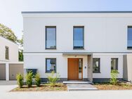Stylisch wohnen, nachhaltig leben! KFW 40 EE Familienhaus mit Garage - Bielefeld