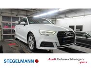 Audi A3, Lim 35 TDI S-Line, Jahr 2019 - Detmold