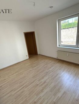 Charmante 2-Zimmer-Erdgeschosswohnung mit Hofzugang in Schönebeck ! - Schönebeck (Elbe)